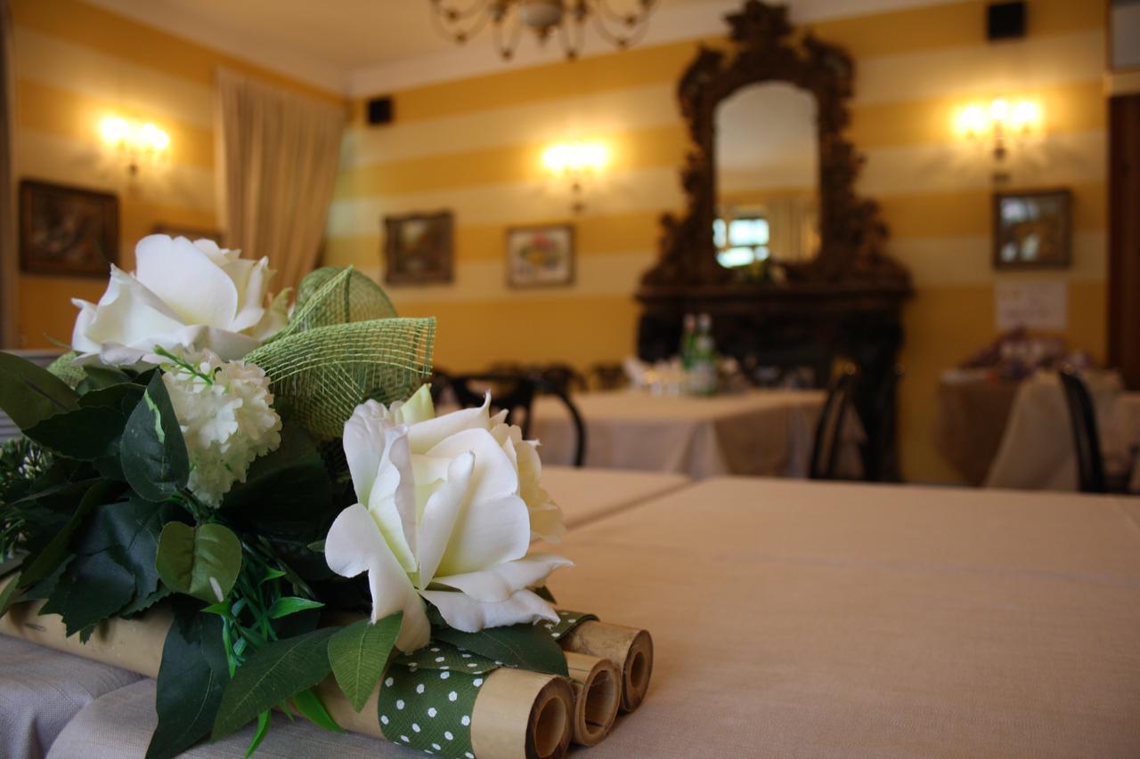 Hotel La Torre Castiglione d'Intelvi Luaran gambar